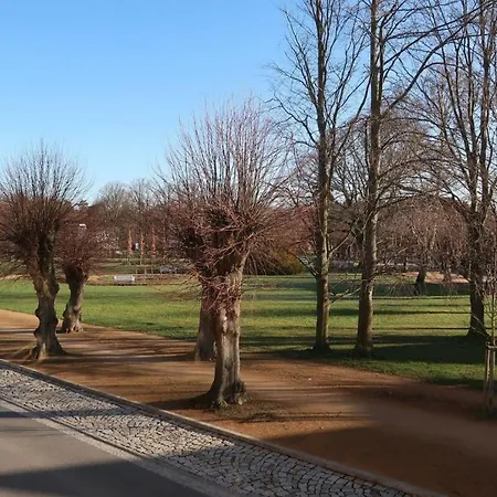 Lindengarten - 22-06